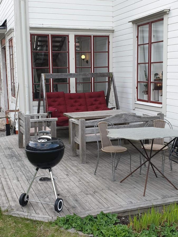 Vaelrenoverad Fin Laegenhet I Charmigt Omrade Soderhamn Exterior photo